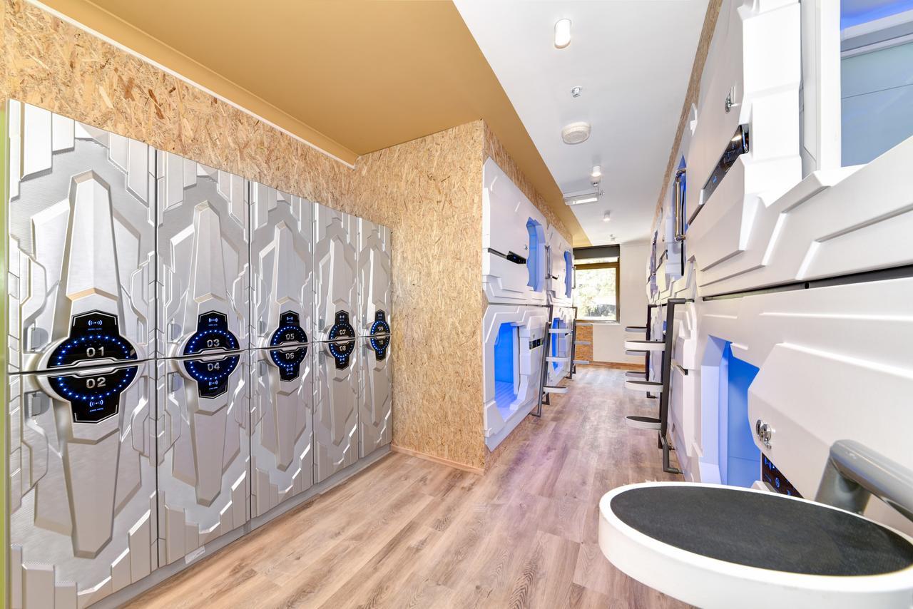 Space Q Capsule Hotel Сідней Екстер'єр фото