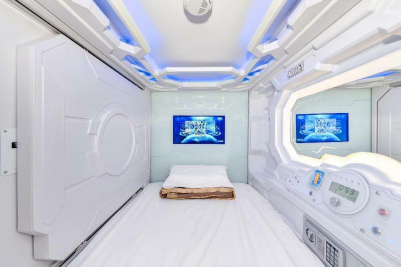 Space Q Capsule Hotel Сідней Екстер'єр фото